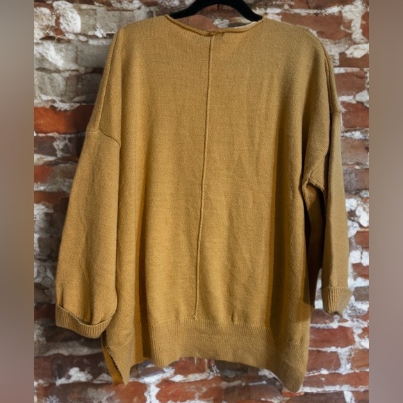 Easel Warm Camel Crew Neck Oversized Sweater Size Medium - Picture 2 of 6